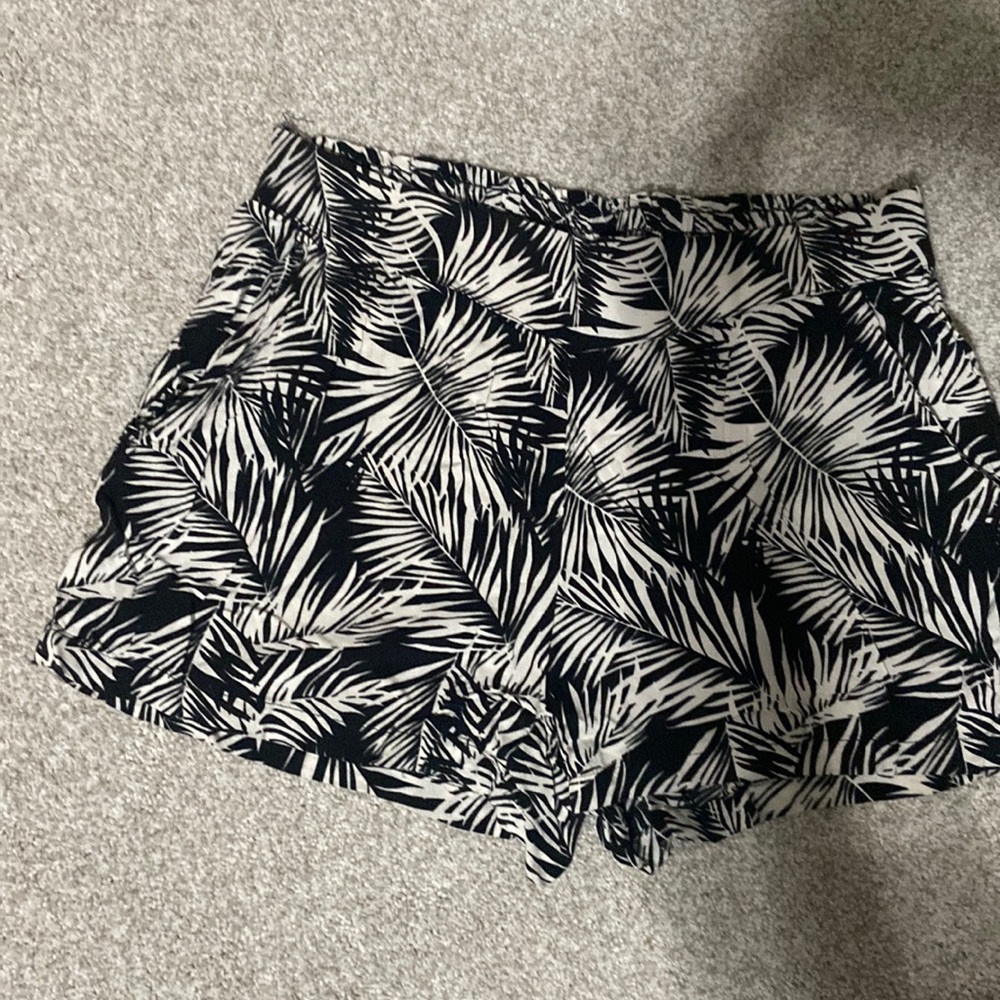 Pull on shorts